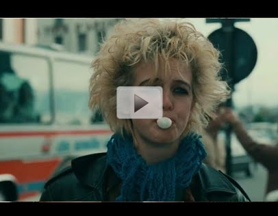 Dans les coulisses d’un tournage marqué par la douleur – Agnès Soral brise le silence sur Coluche