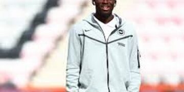 Carlos Baleba brille et met la pression sur son entraîneur à Brighton